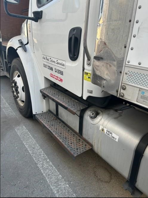 truck 208409 (9+1)-9029986159