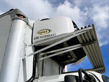 truck 208411 (9+1)-9045588562