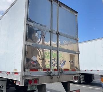 truck 208426 (6+1)-9005952941