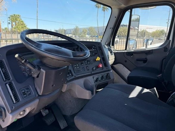 truck 211922 (5+1)-9049224034