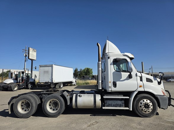 truck 211927 (3+1)-9065327816