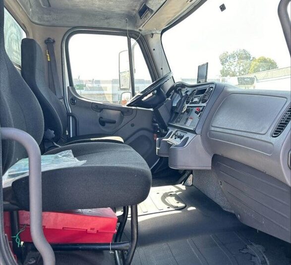 truck 211929 (7+1)-8064610617