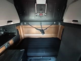 truck 211930 (9+1)-9047597671