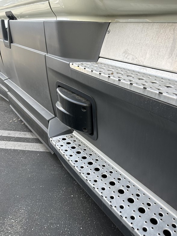truck 211947 (10+1)-9058240180
