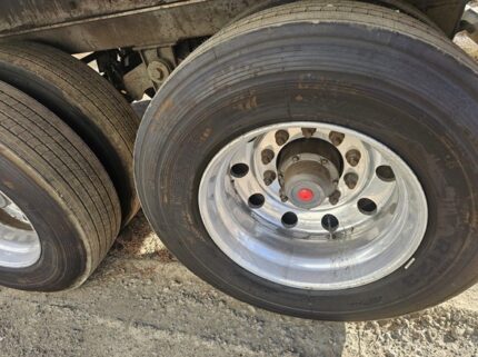 truck 211954 (2+1)-9066470701
