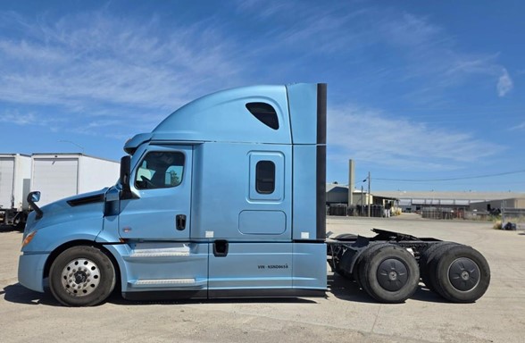 truck 212114 (1+1)-9069935370