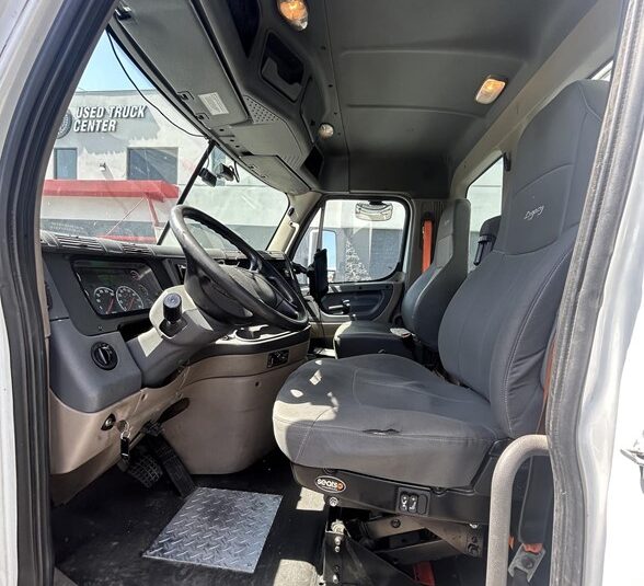 truck 212121 (5+1)-9070078602
