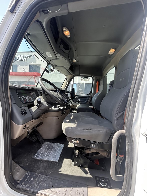 truck 212121 (5+1)-9070078602