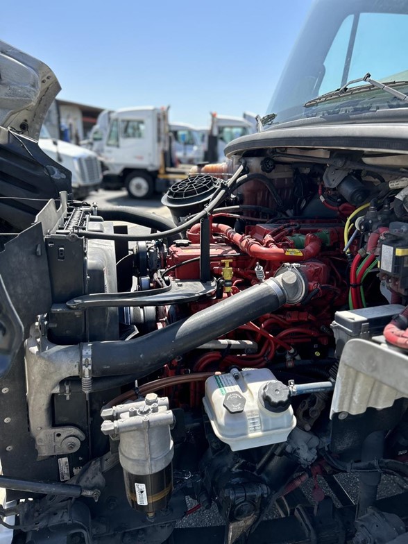 truck 212122 (8+1)-9070086330
