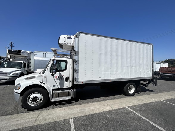 truck 212123 (1+1)-9070096721