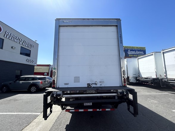 truck 212123 (5+1)-9070096926