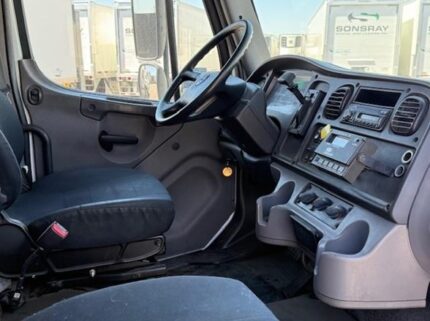 truck 213057 (8+1)-9070864021