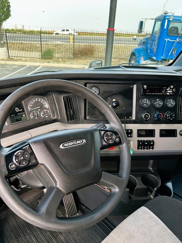truck 213058 (6+1)-9071196539
