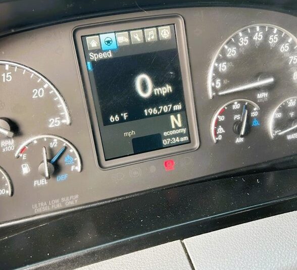 truck 213058 (8+1)-9071196607