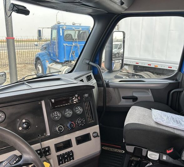 truck 213060 (5+1)-9070749936