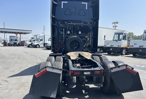 truck 213061 (4+1)-9071229783