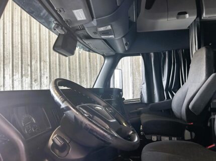 truck 213061 (6+1)-9071229813