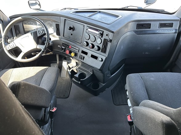 truck 213066 (5+1)-9071943903