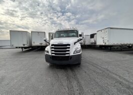 truck 219670 (0+1)-11001442646