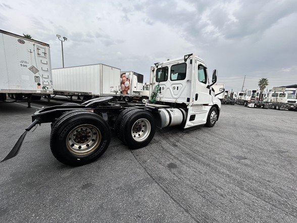 truck 219670 (2+1)-11001442688