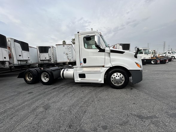 truck 219670 (3+1)-11001442697