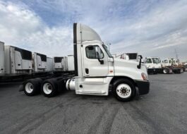 truck 219671 (0+1)-11001443629