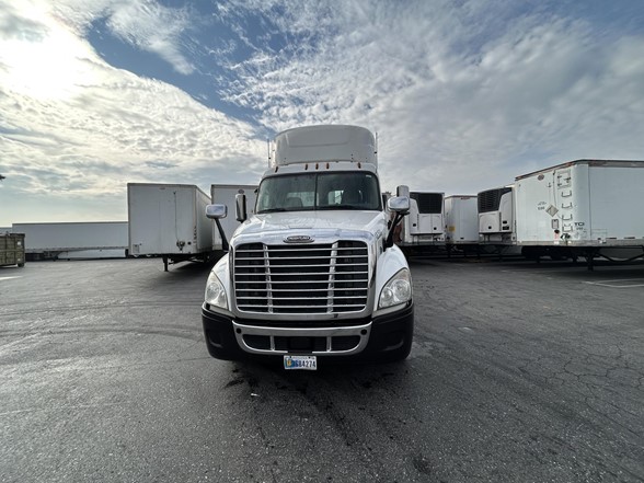 truck 219671 (1+1)-11001443590