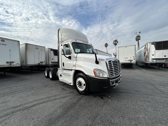 truck 219671 (2+1)-11001443608