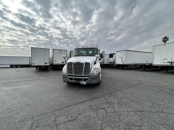 truck 219672 (2+1)-11001447811