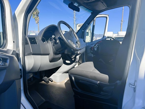 truck 219674 (6+1)-11001288657