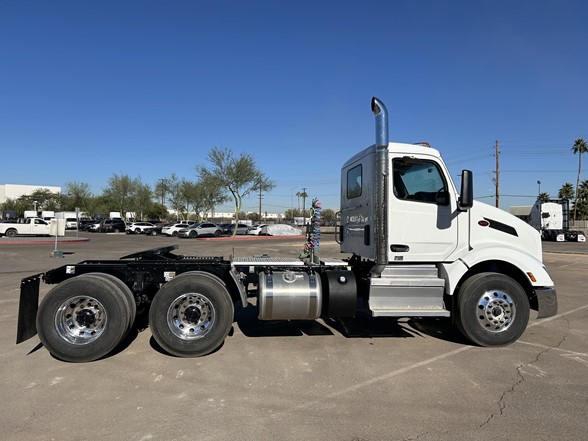 truck 219677 (4+1)-10024828209