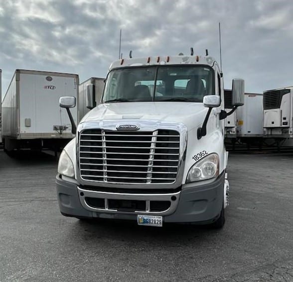 truck 219742 (4+1)-11001645500