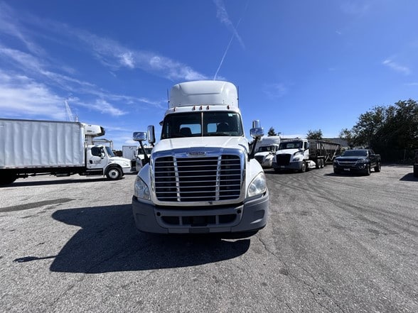 truck 219752 (2+1)-11007374727