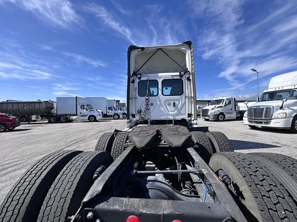 truck 219752 (4+1)-11007374781