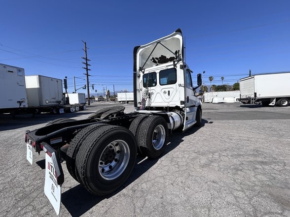 truck 219759 (1+1)-11009538678