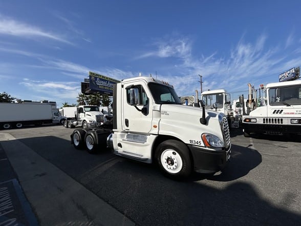 truck 219767 (1+1)-11010285385