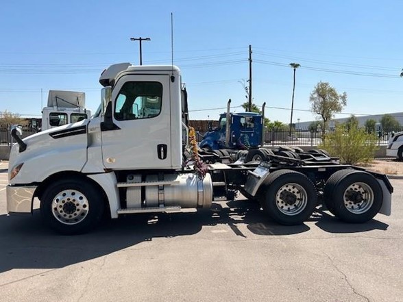 truck 219774 (5+1)-9021694898