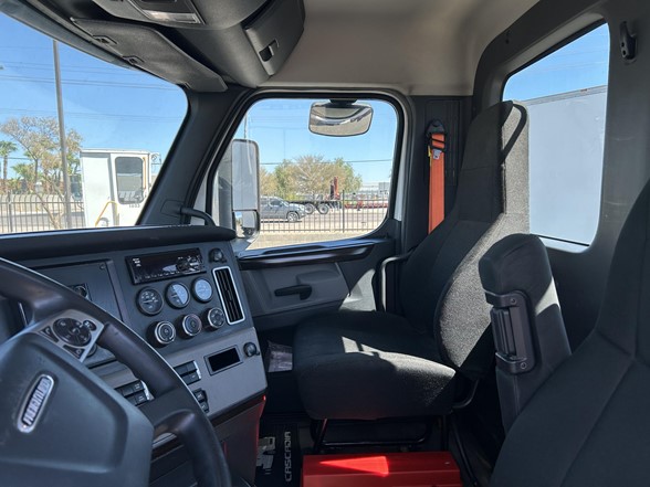 truck 219775 (10+1)-9025882368