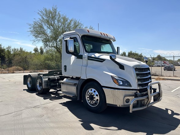 truck 219775 (7+1)-9025882287