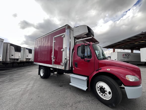 truck 219781 (2+1)-11005652726