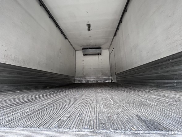 truck 219781 (4+1)-11005653086