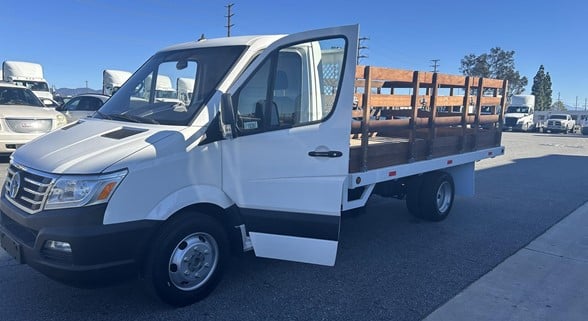 truck 219786 (0+1)-11001288605