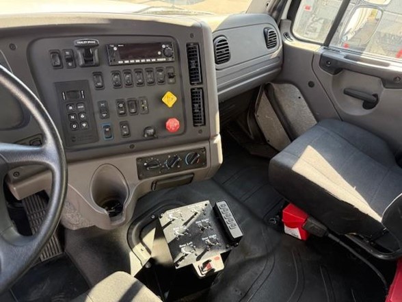 truck 219789 (9+1)-9072498421