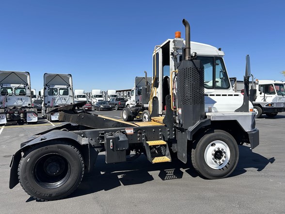 truck 219797 (7+1)-11013603859