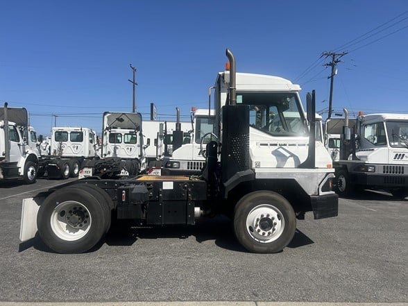 truck 219799 (2+1)-11010284276