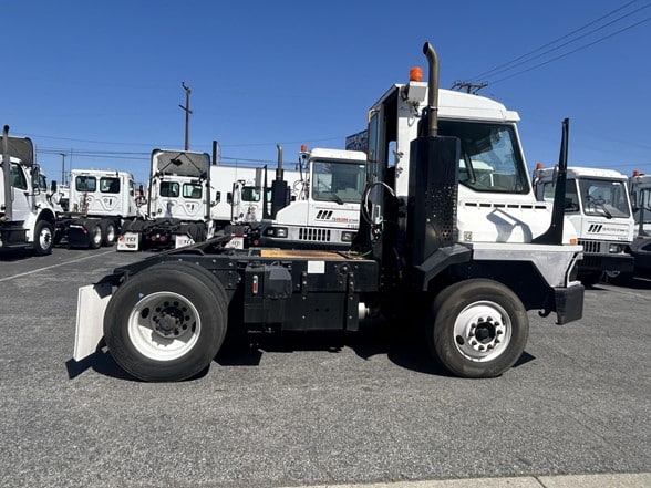 truck 219799 (8+1)-11010284295