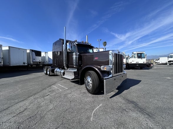 truck 219803 (1+1)-11008011992