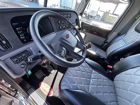 truck 219803 (5+1)-11008012087