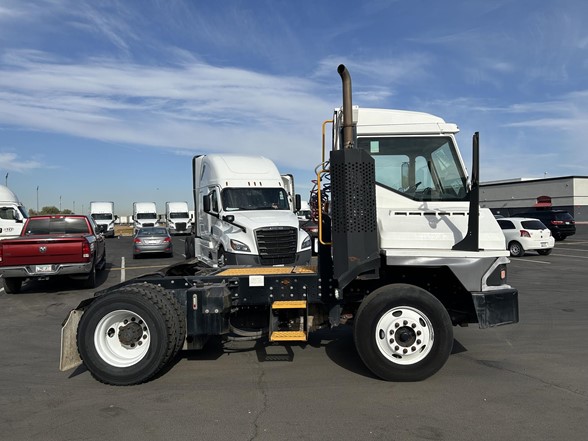 truck 219897 (7+1)-11019014105