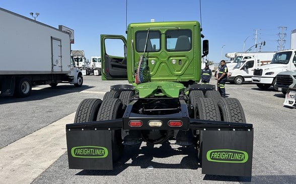 truck 220559 (2+1)-11020660158
